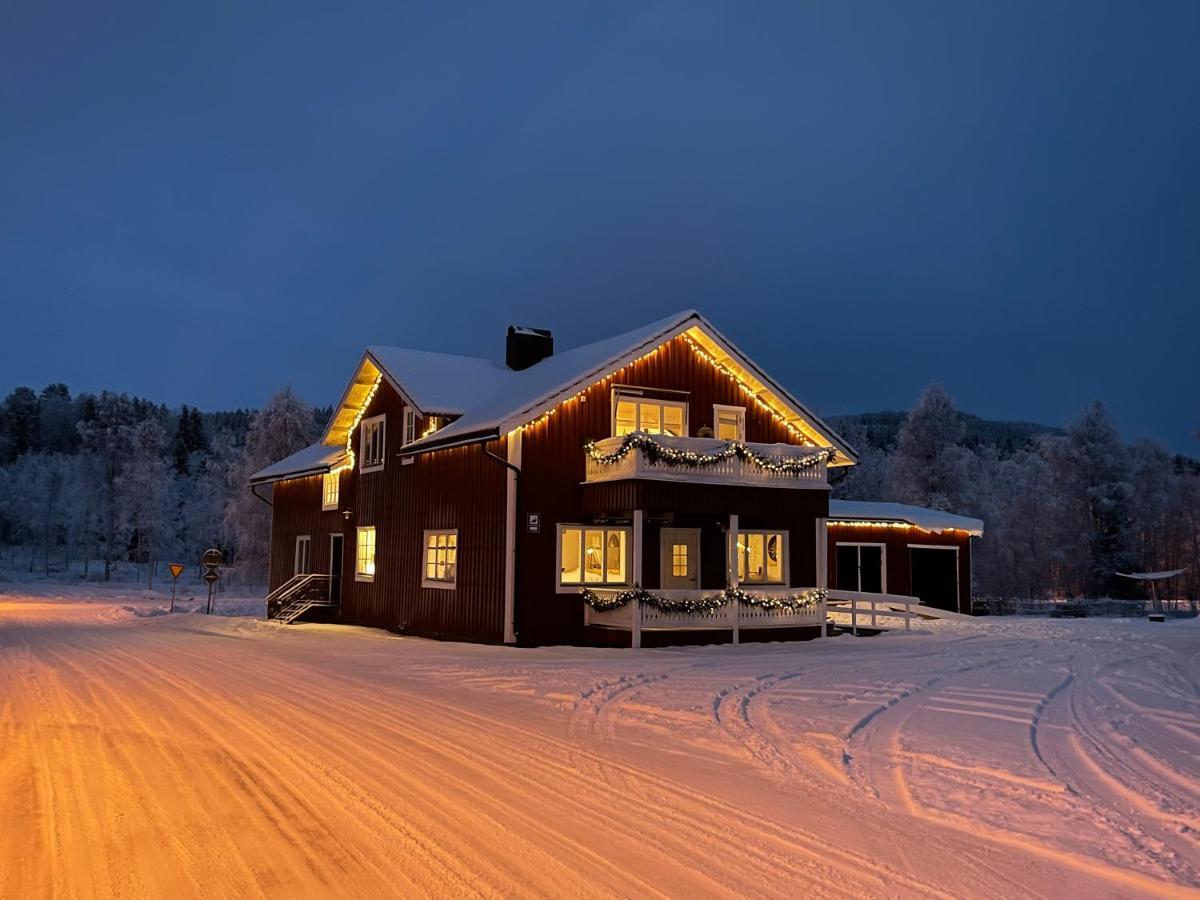 Swedish Adventure Apartment Brograngen ภายนอก รูปภาพ